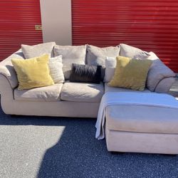 Beige Sectional Couch- Delivery Available 🚚