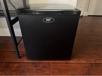 Mini fridge