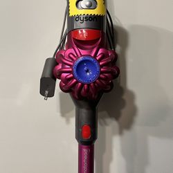 Dyson V7 Cordless Vacuum Cleaner