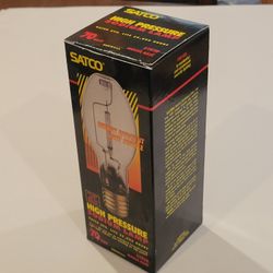 Satco S1930 70W High Pressure Sodium Lamps Mogul Base HID Bulbs New, in 
original box.
UPC 02. Made in USA.
I have 2 lamps available, will b