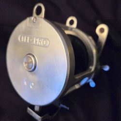  LEE PRO  fishing reel. 