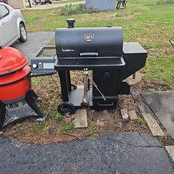 Oaklahoma Joes Tahoma 900