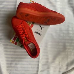 Gummy Bear Men’s Puma Sneakers NEW