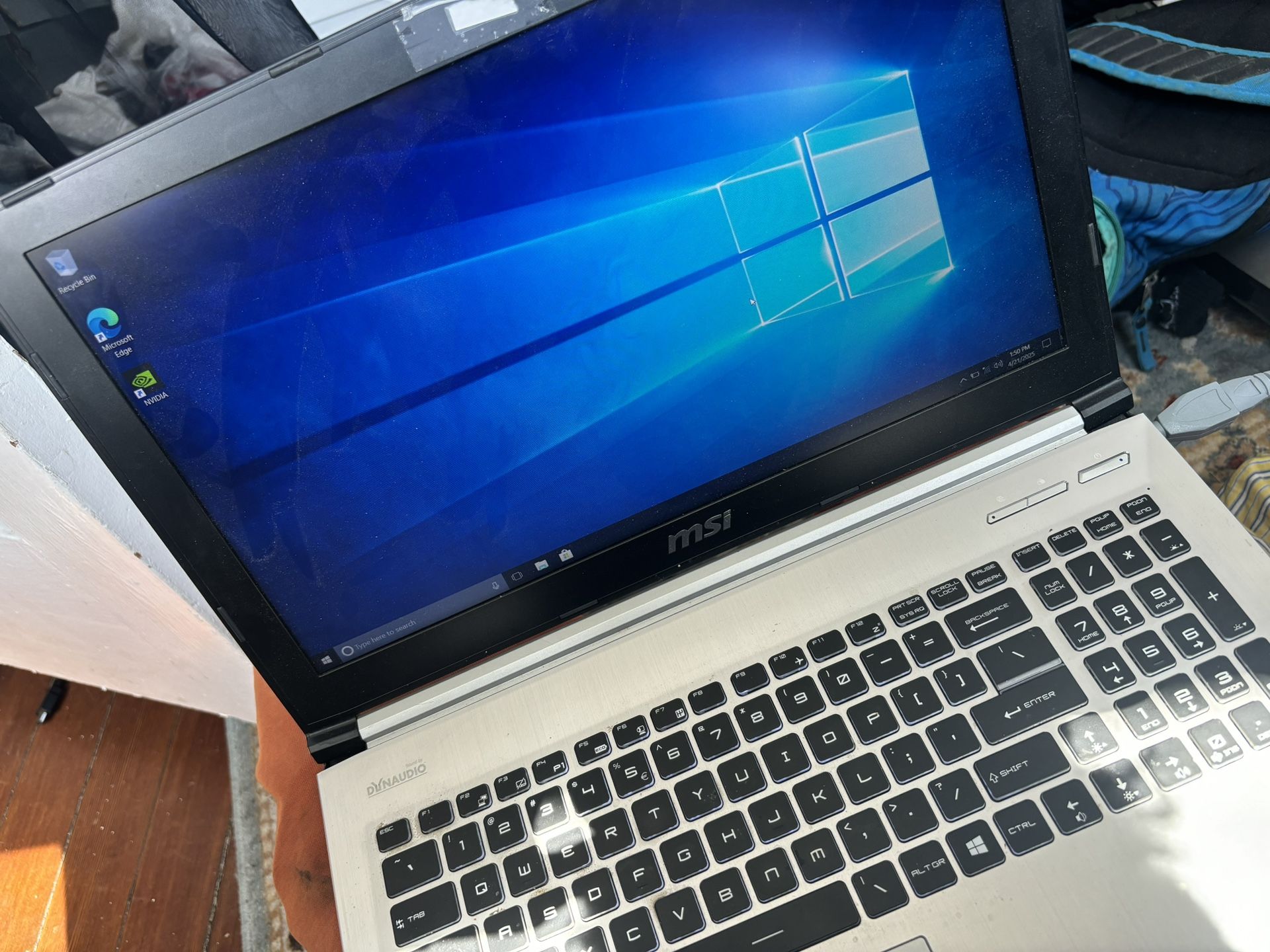 MSI PE60 Laptop