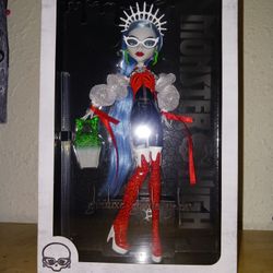 The Ghouluxe Ghoulia Doll 2023