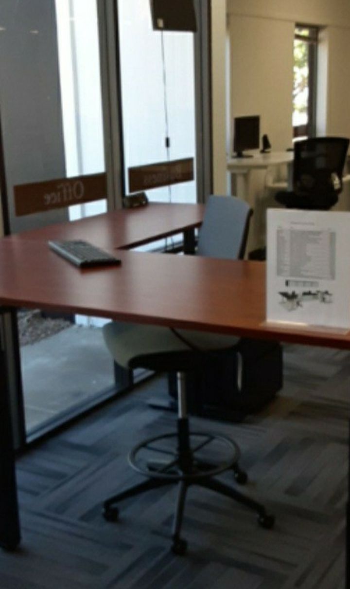 Cherry L-Shaped Electronic Sit-Stand Desk