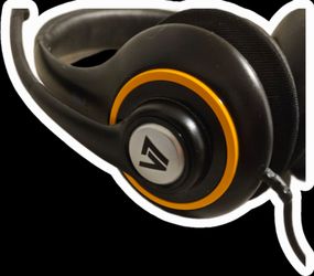 V7 headset