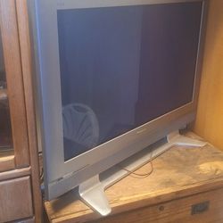 36 " Good Tv,just Do Not Need.  Apache Junction Arizona 