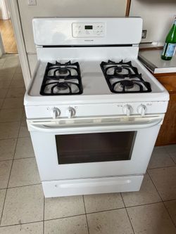 Frigidaire stove