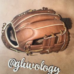 Mizuno 11.5” Steerhide Glove – Game Ready 
