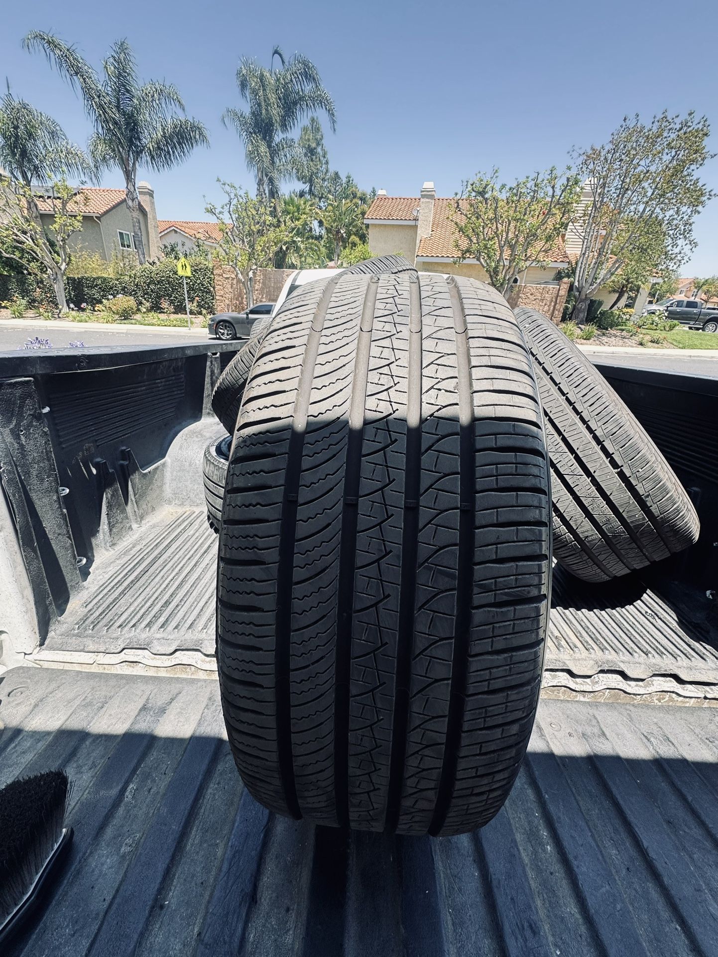 255/45/19 Pirelli Pzero A/S Semi New Condition (1) Single