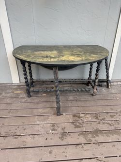 Free outdoor table