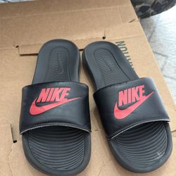 Nike slides men size 10