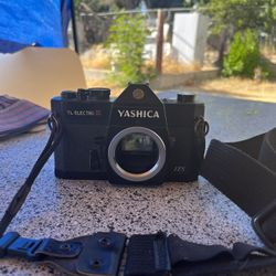 Yashica TL Electro X 