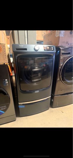 Washer front load Maytag steam color volcano w 27