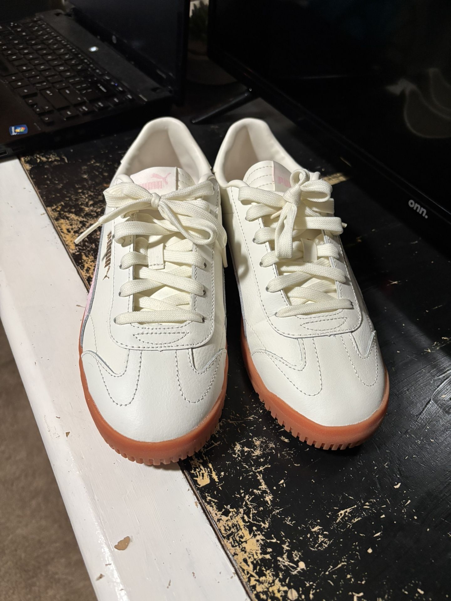 BRAND NEW Women’s Puma Shoes (size 9)