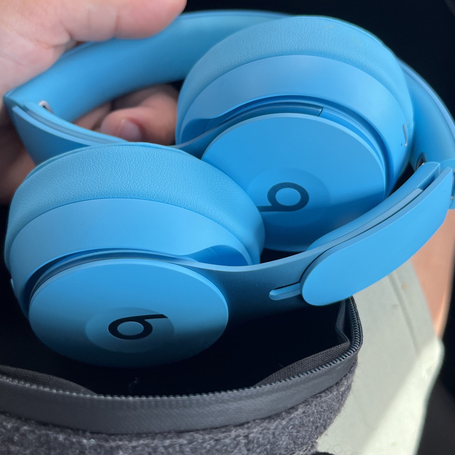 Beats by Dr. Dre - Solo Pro More Matte Collection Wireless Noise Cancelling On-Ear Headphones - Light Blue