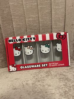 Hello Kitty Glassware Set