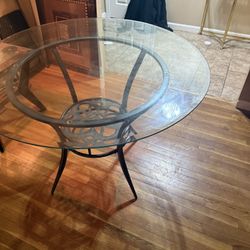 Glass Dinning Table 