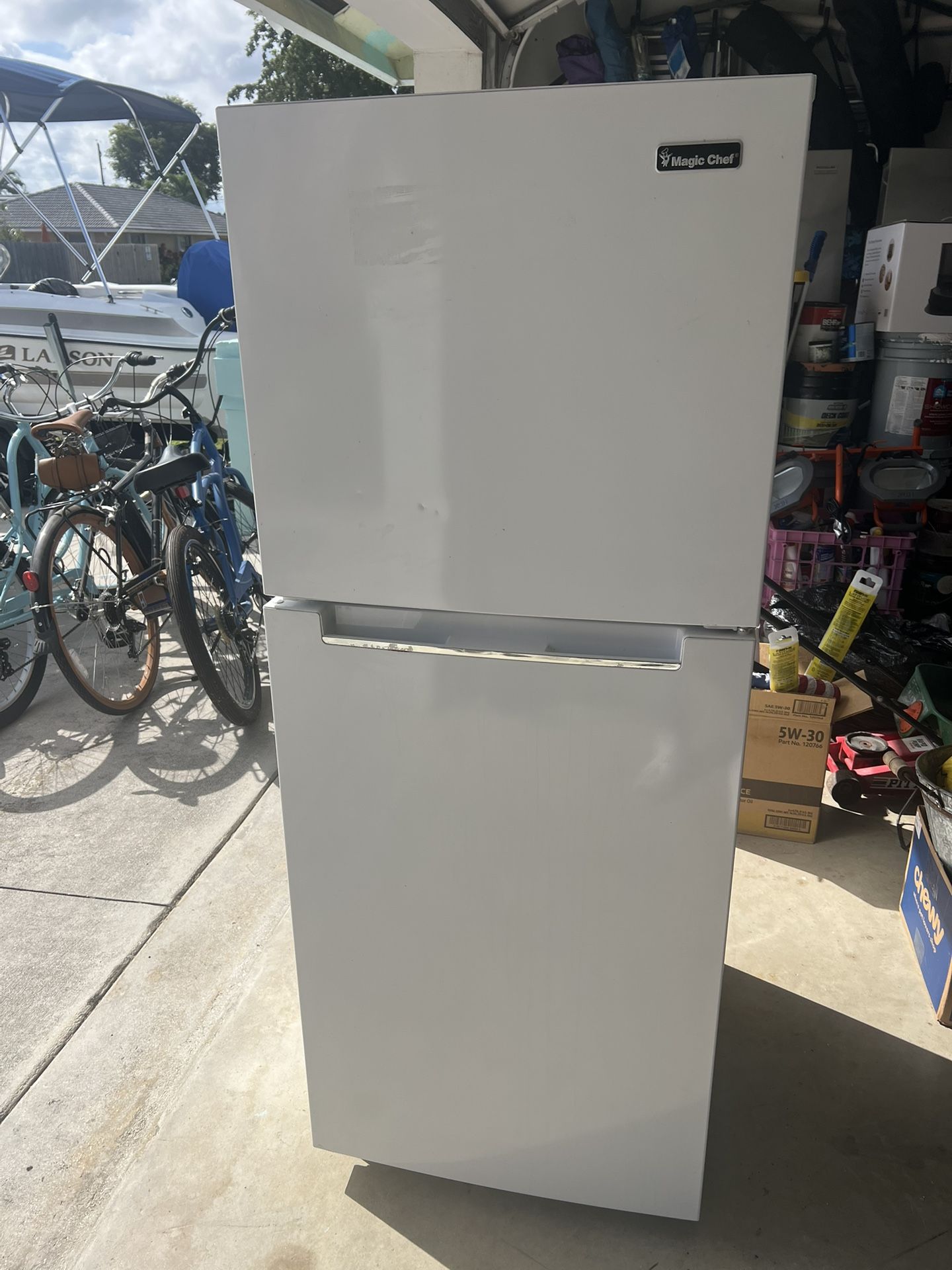Magic Chef Refrigerator Two Door $100.00