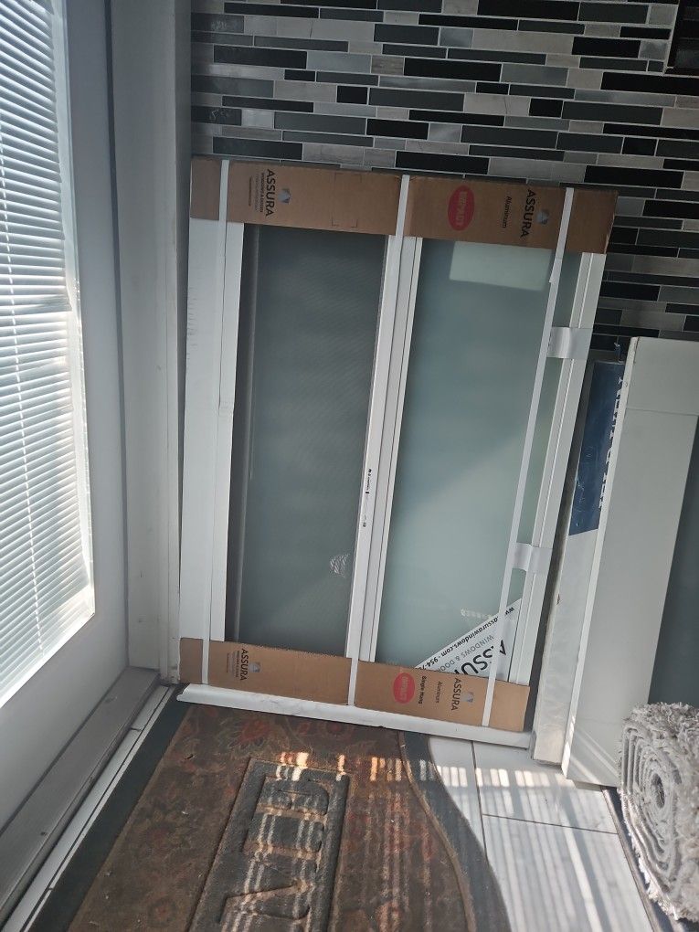 37 × 26 Impact Window Assure