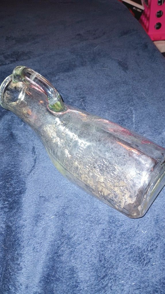 RARE VINTAGE GLASS FEMALE URINAL