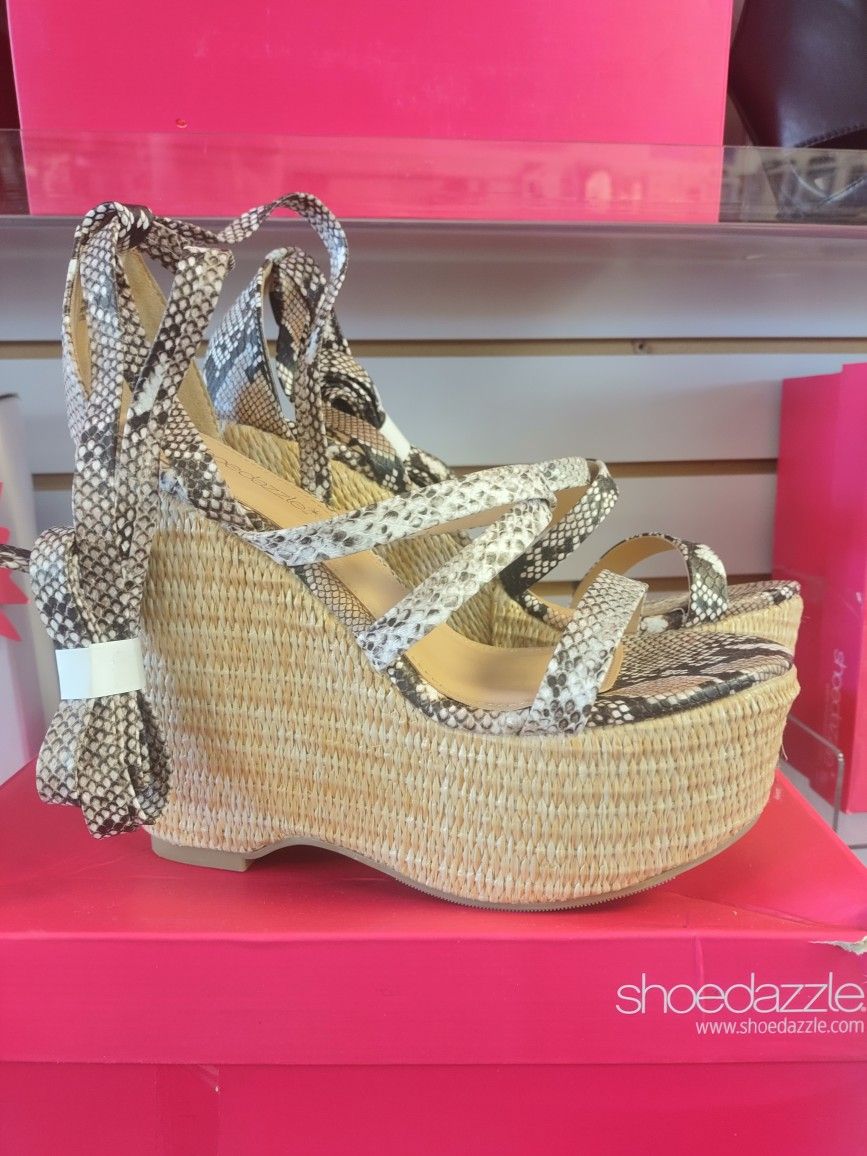 Faux Snake Skin Strappy Wrap Around Sandals 9.5