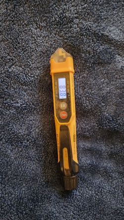 Klein Tools NCVT-4IR Non-Contact Voltage Tester, 12 - 1000V AC Pen with IR Thermometer -22 to 482-Degree Fahrenheit, LED and Audible Alarms, Pocket Cl