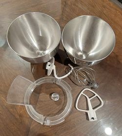 Official Vintage 90s KitchenAid 5 Qt Mixing Set (Trade)