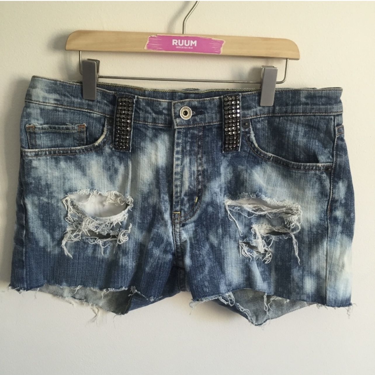EXPRESS Y2K Navy Blue Acid Wash Distressed Rhinestone Cut Off High Rise Shorts
