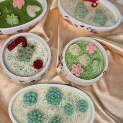 Hand Made Christmas Decorated Poured Candles