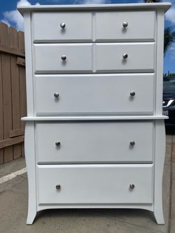 Furniture in great condition , text for prices