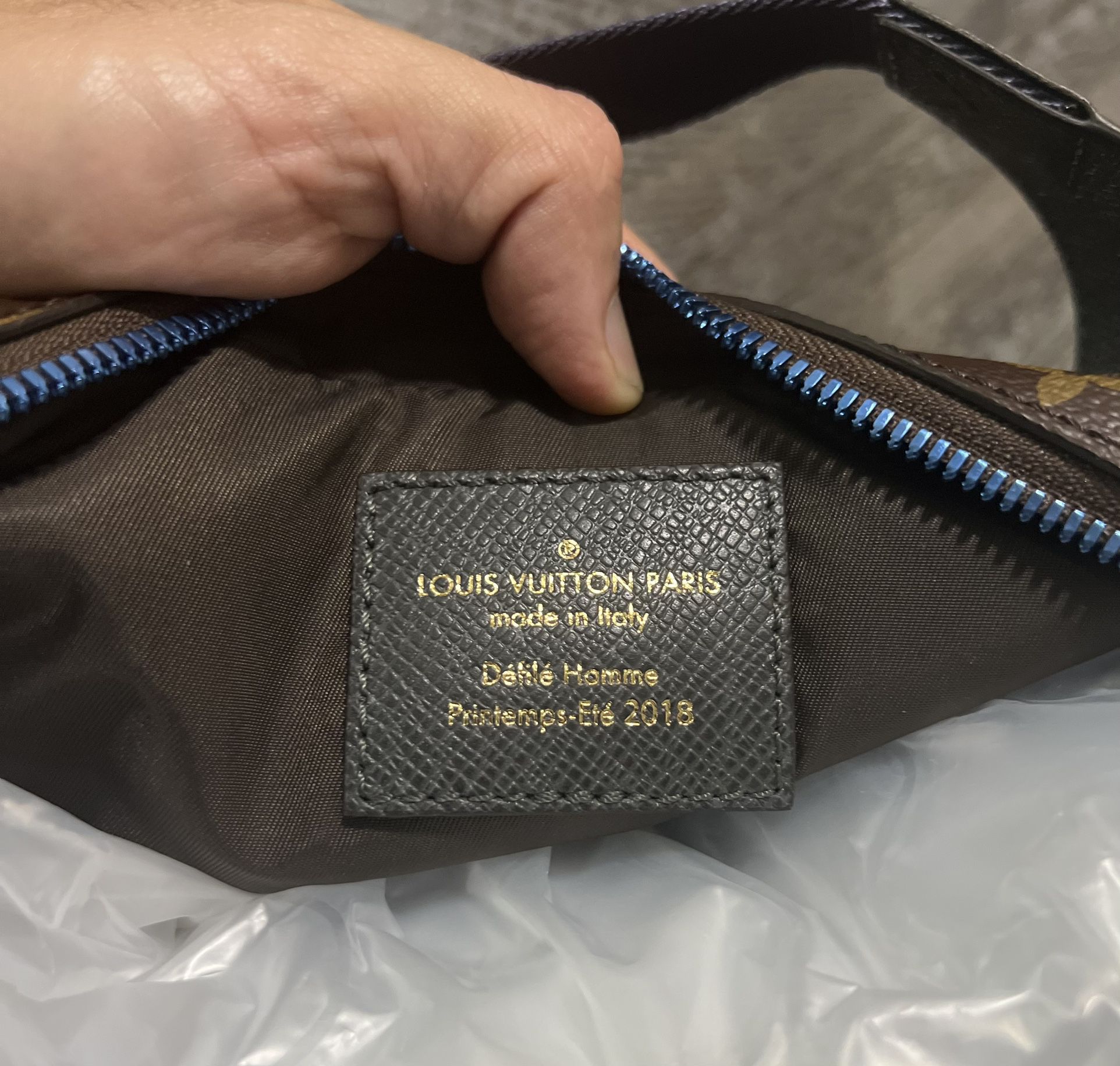 Authentic Louis Vuitton Bumbag with box bag dustbag reciept for Sale in Los  Angeles, CA - OfferUp