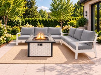 brand new in box patio set