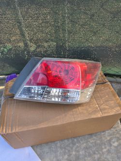 Right Taillight for 2008-2012 Accord