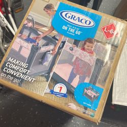 Graco Pack And Play On The Go Playard 