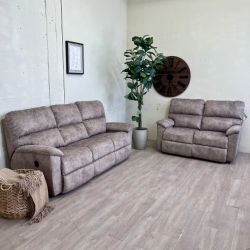 Fast Delivery Available — Like New La-Z-Boy "Brooks" Reclining Sofa & Loveseat Set in iClean Fabric