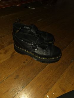 DR. Martens