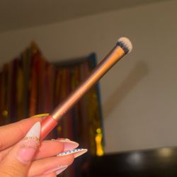RT Real Techniques expert concealer brush