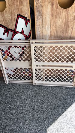 Baby gate