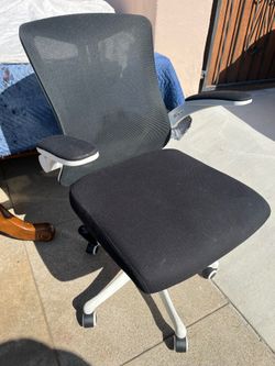 Lovely Office Chair