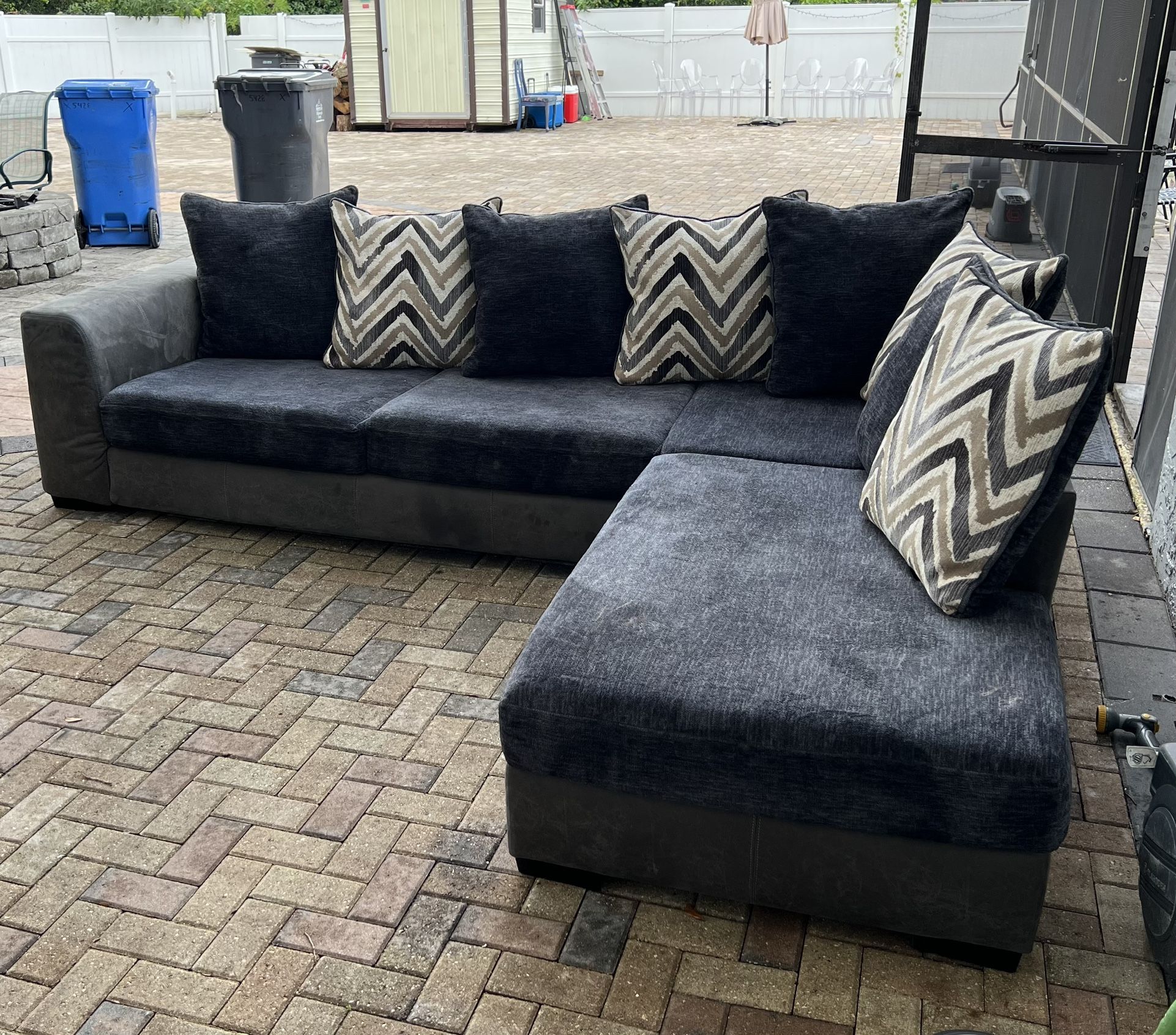 Novelia 2-Piece Sectional: 119"W x 91"D x 38"H. I can deliver for an additional costs