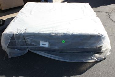 NEW KING SIZE PILLOW TOP MATTRESS FREE DELIVERY