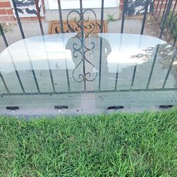 Driver and Passenger Door Window 2005 Chevy Colorado 