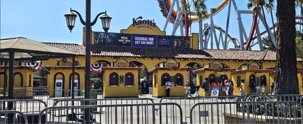 Knotts berry farm tickets