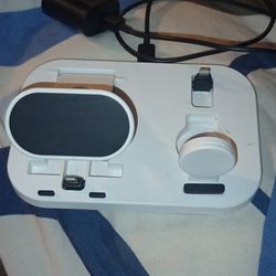 iPhone 3 Way Charger  iPhone Watch And Cell Phone Charger Stand