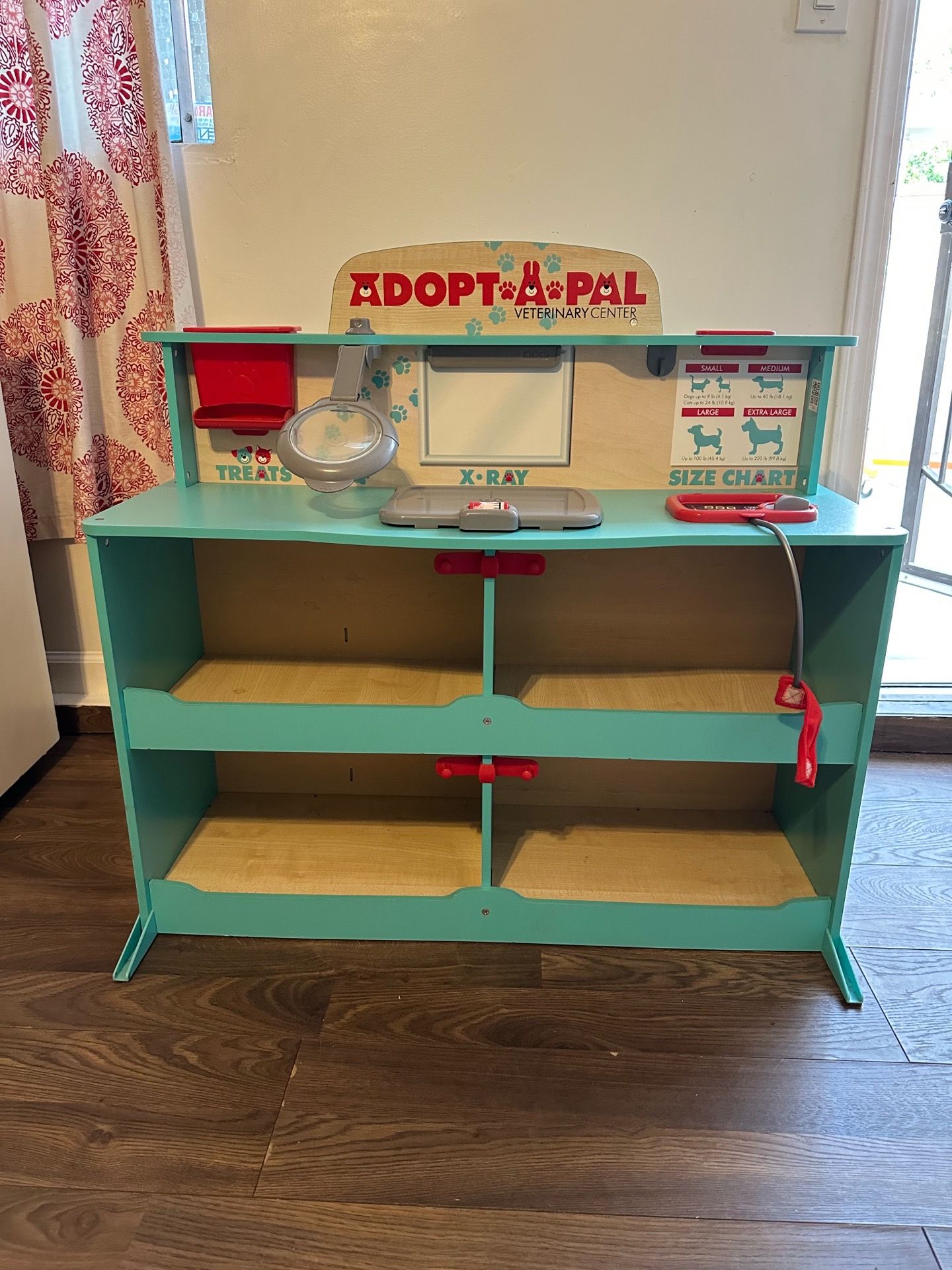 Kids toy station