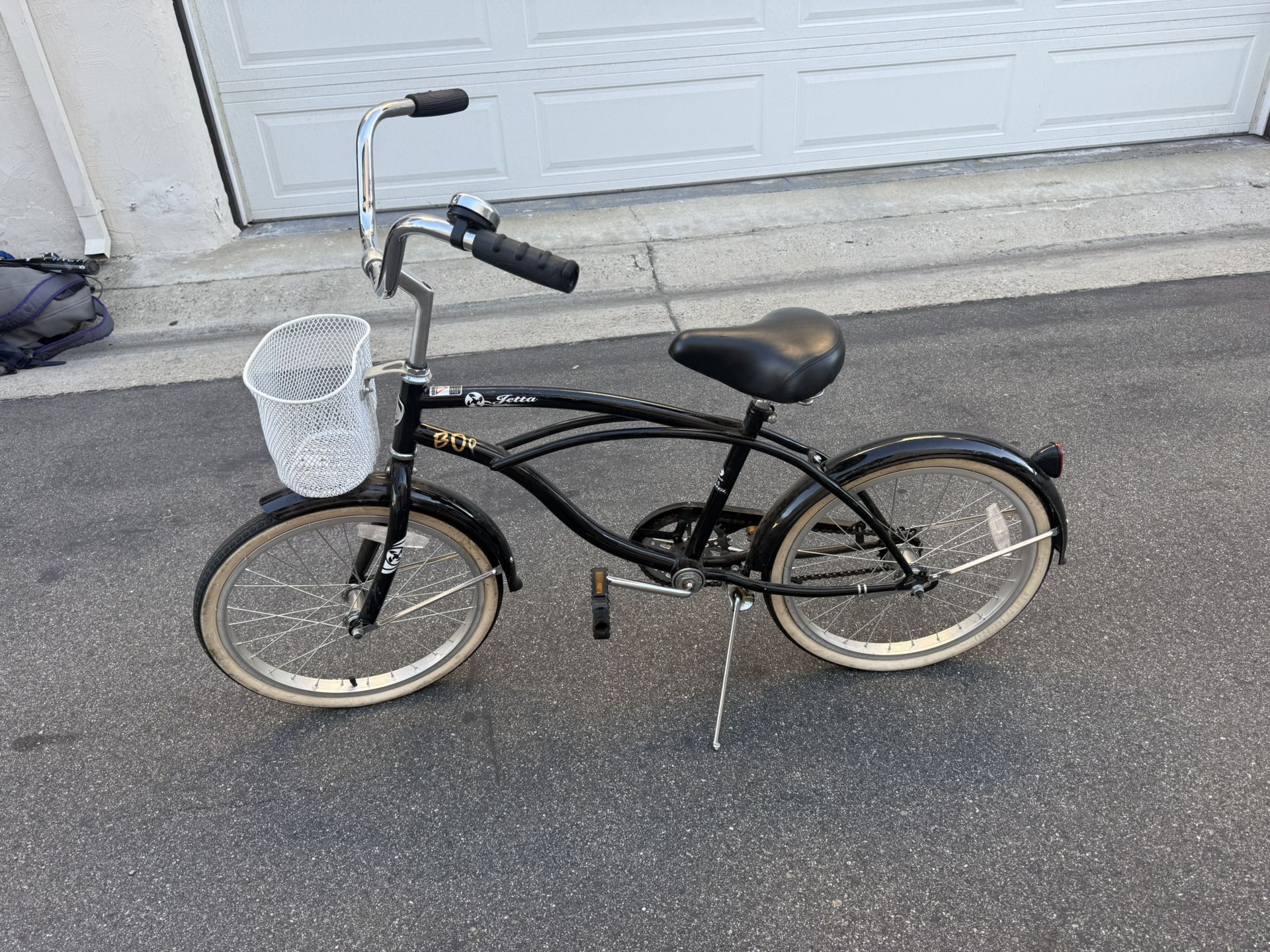 Jetta Black Bike 