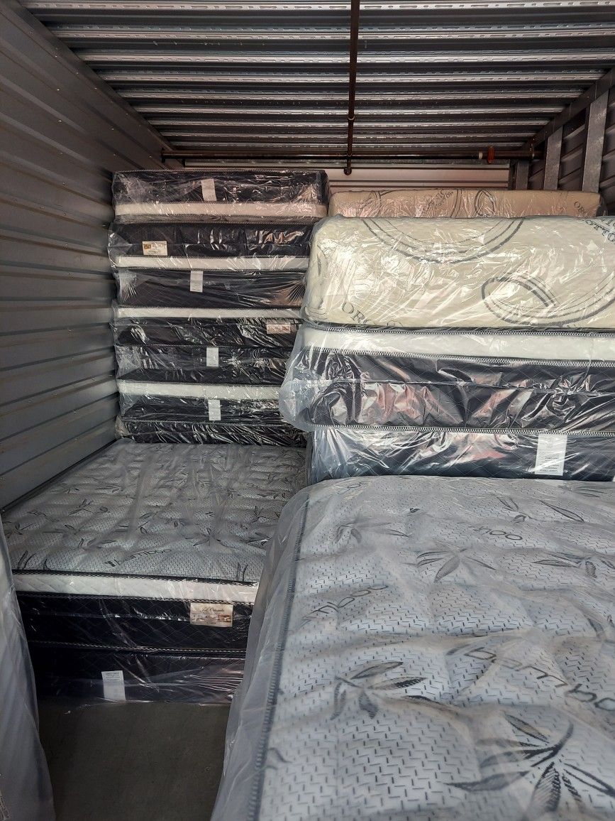 QUEEN PILLOW TOP SET BRAND NEW ✅️ 