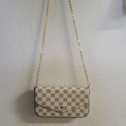 Chain Crossbody Bag 